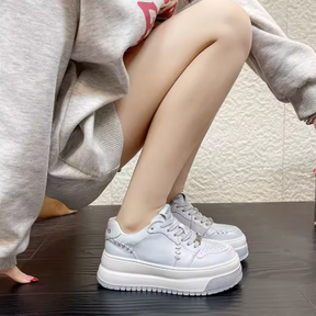 Theresa Comfort Sneaker | Elegante orthopädische Turnschuhe