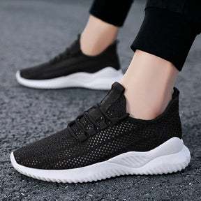 Atmungsaktive Strick-Wanderschuhe