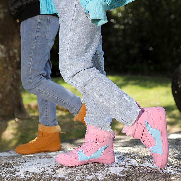 Winterstiefel Für Kinder – Wärme, Stil Und Abenteuer